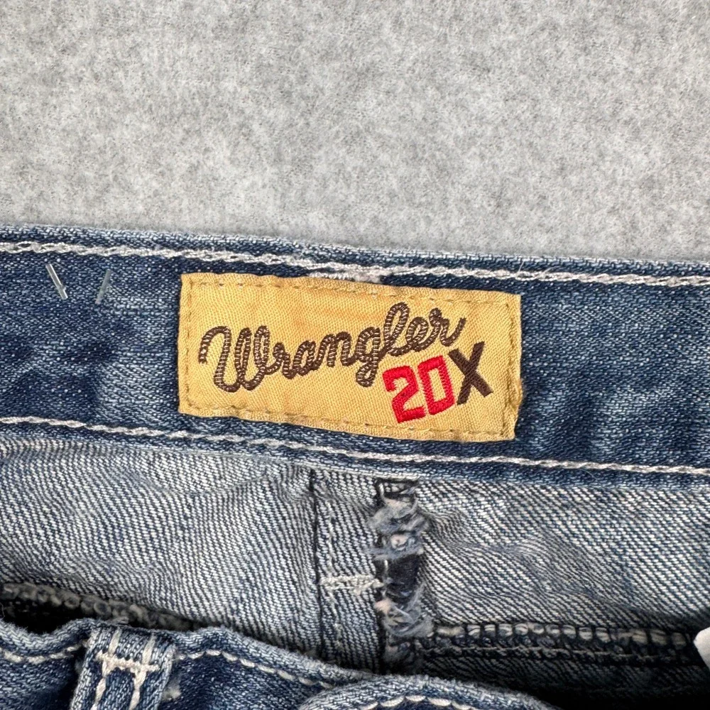 Wrangler 20X Jeans Mens 28x30 Bootcut Distressed Western Cowboy Rodeo 1042MWXLB